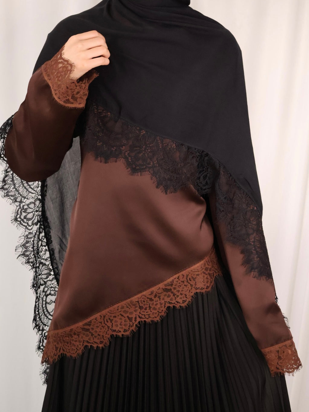 Layla Lace Top - Brown – Amina The Label